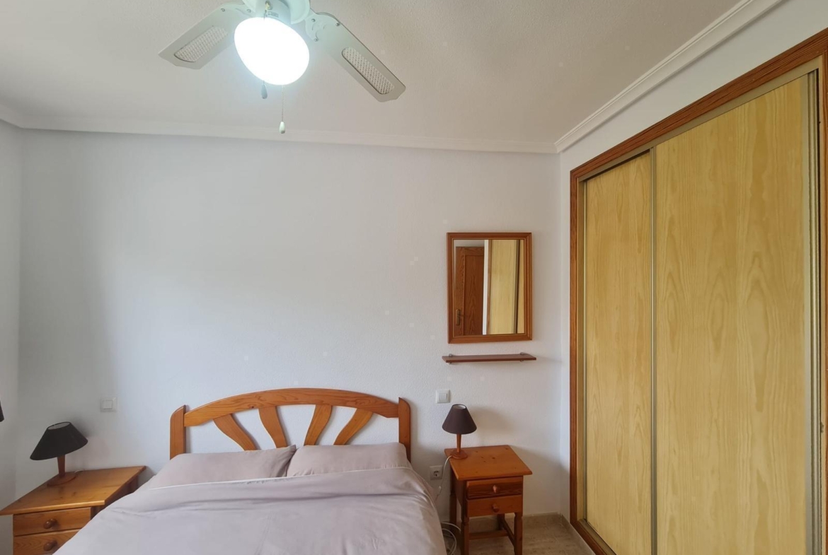 BUNGALOW PLANTA ALTA CON SOLÁRIUM EN ORIHUELA COSTA, ZENIAMAR I.