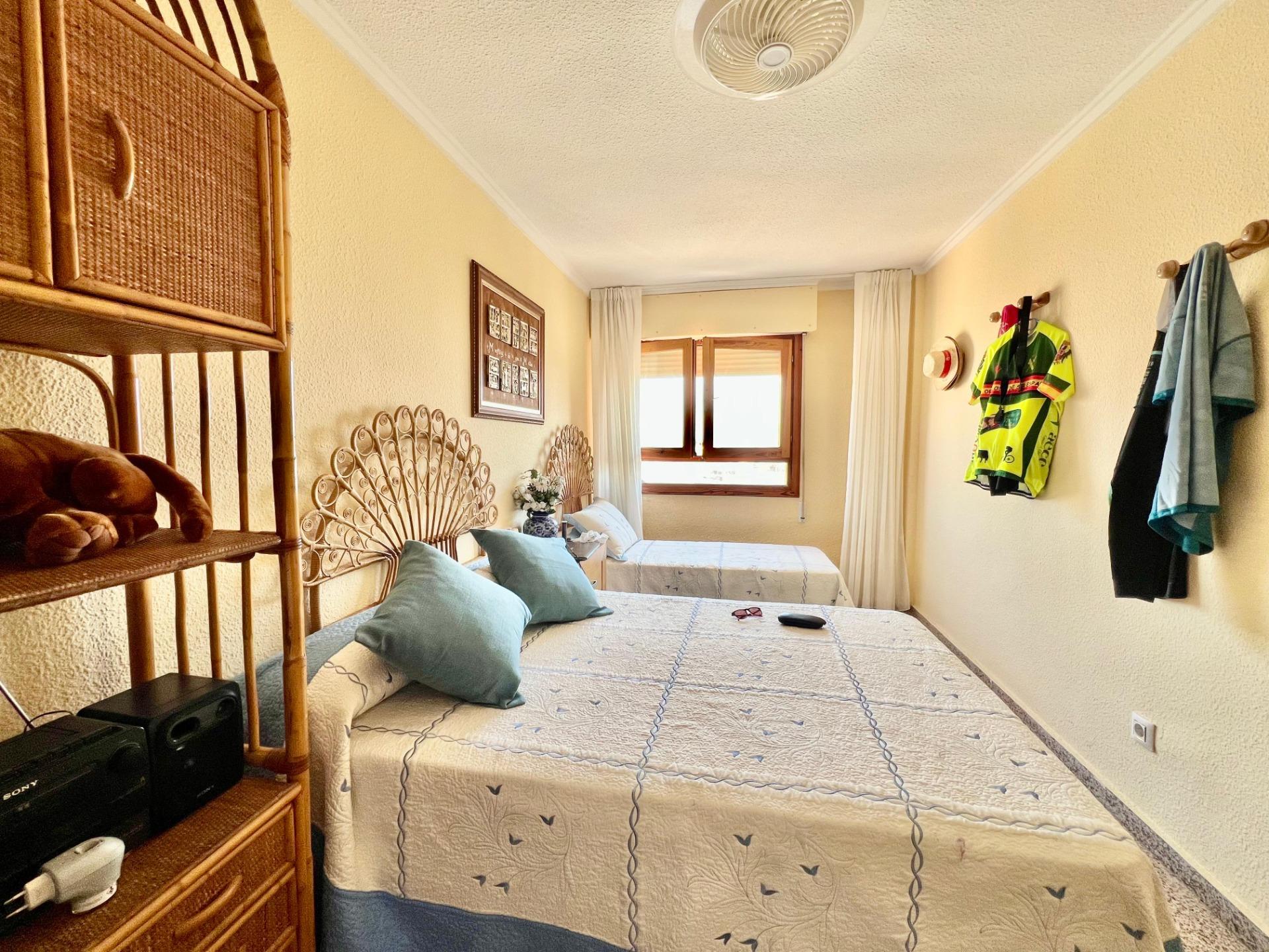 ESPACIOSO APARTAMENTO DE 3 HABITACIONES + PARKING + TRASTERO EN PLANTA 7 CON VISTAS AL MA
