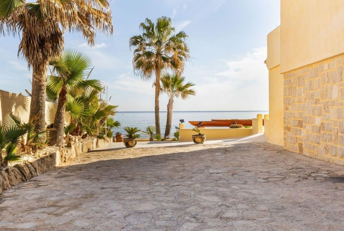 LUXURY VILLA OP HET ZAND IN CABO DE LAS HUERTAS