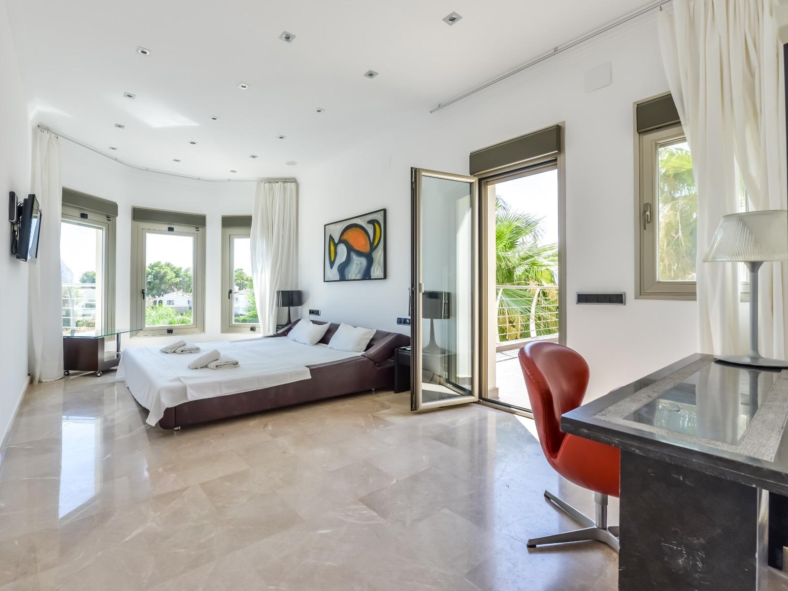 Modern and Luxurious Villa with Sea Views in Benissa 🌊