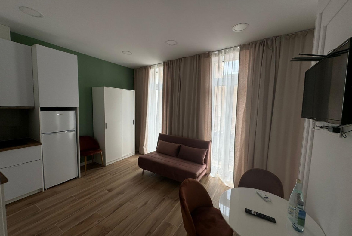 EDIFICIO EN VENTA EN ALICANTE CON LICENCIA TURISTICA – CAROLINAS BAJAS