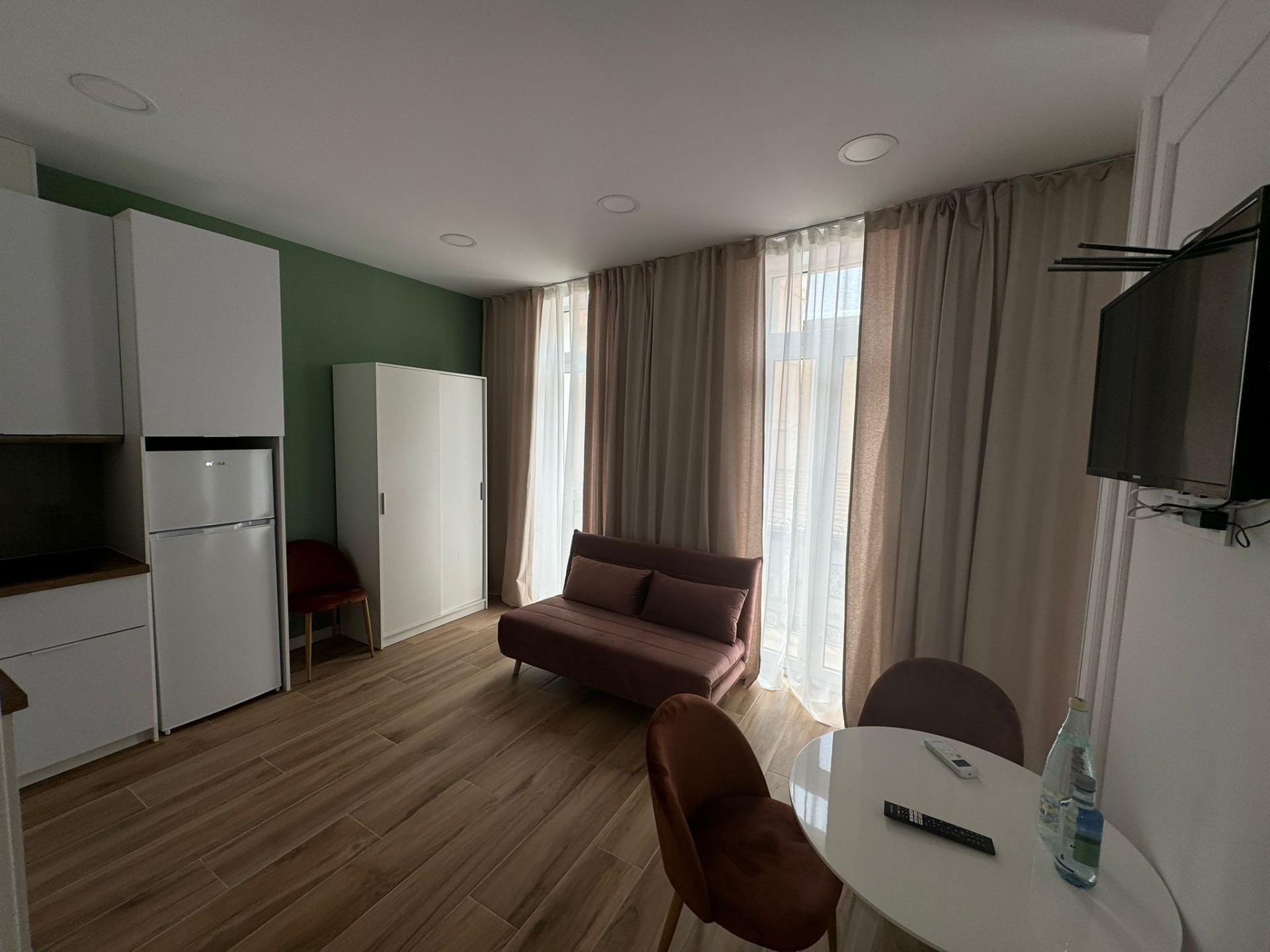 2-4-131 EDIFICIO EN VENTA EN ALICANTE CON LICENCIA TURISTICA – CAROLINAS BAJAS