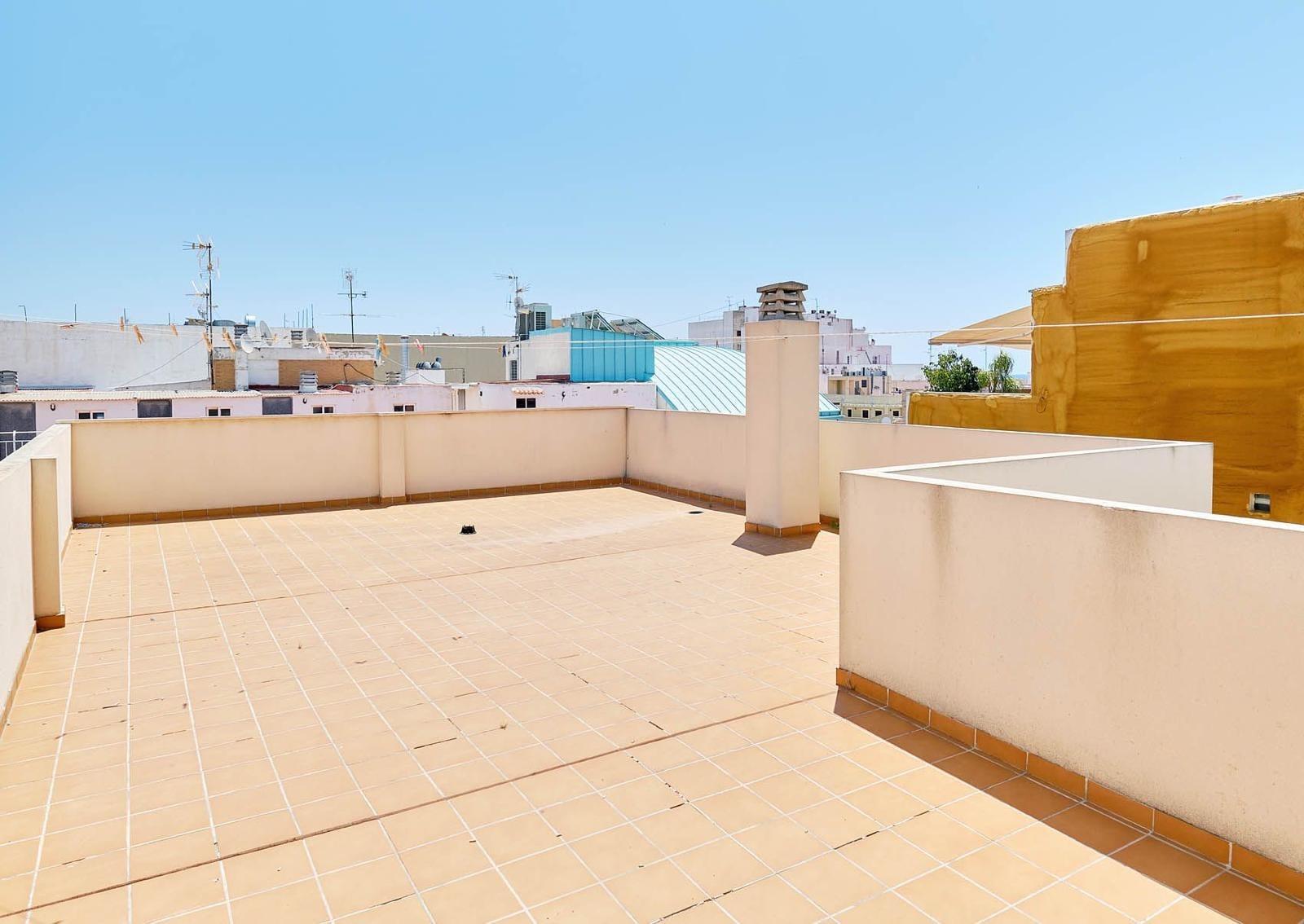 2-4-148 Luxury PENTHOUSE in the TORREVIEJA THEATER SQUARE