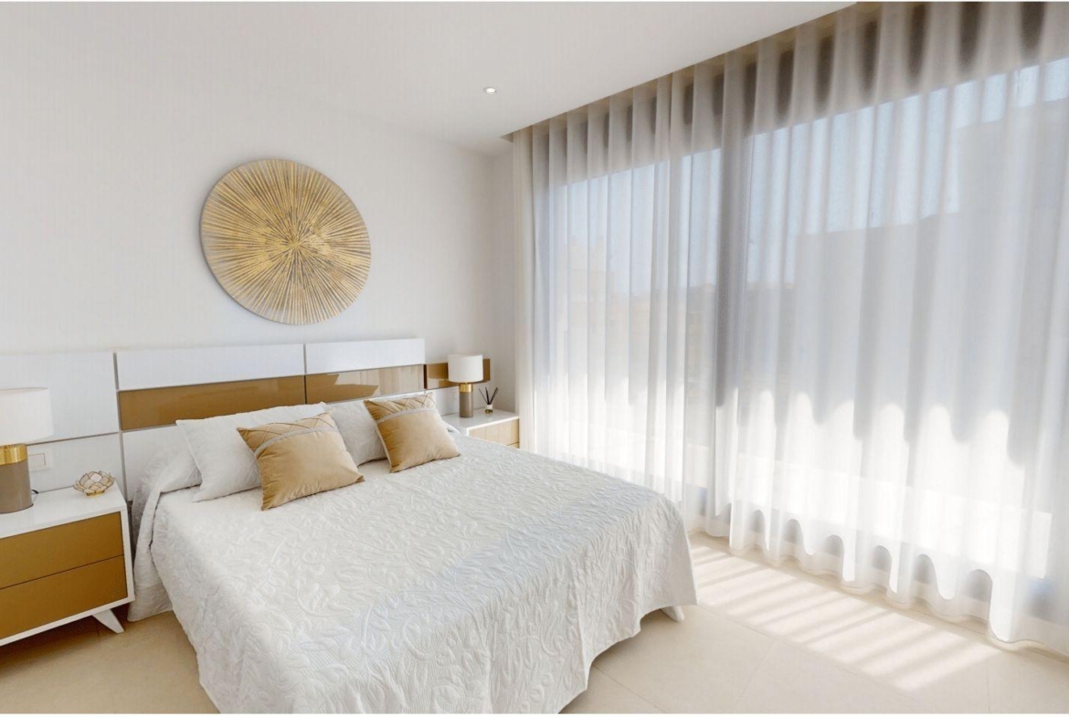 Luxurious villa just minutes from the beach