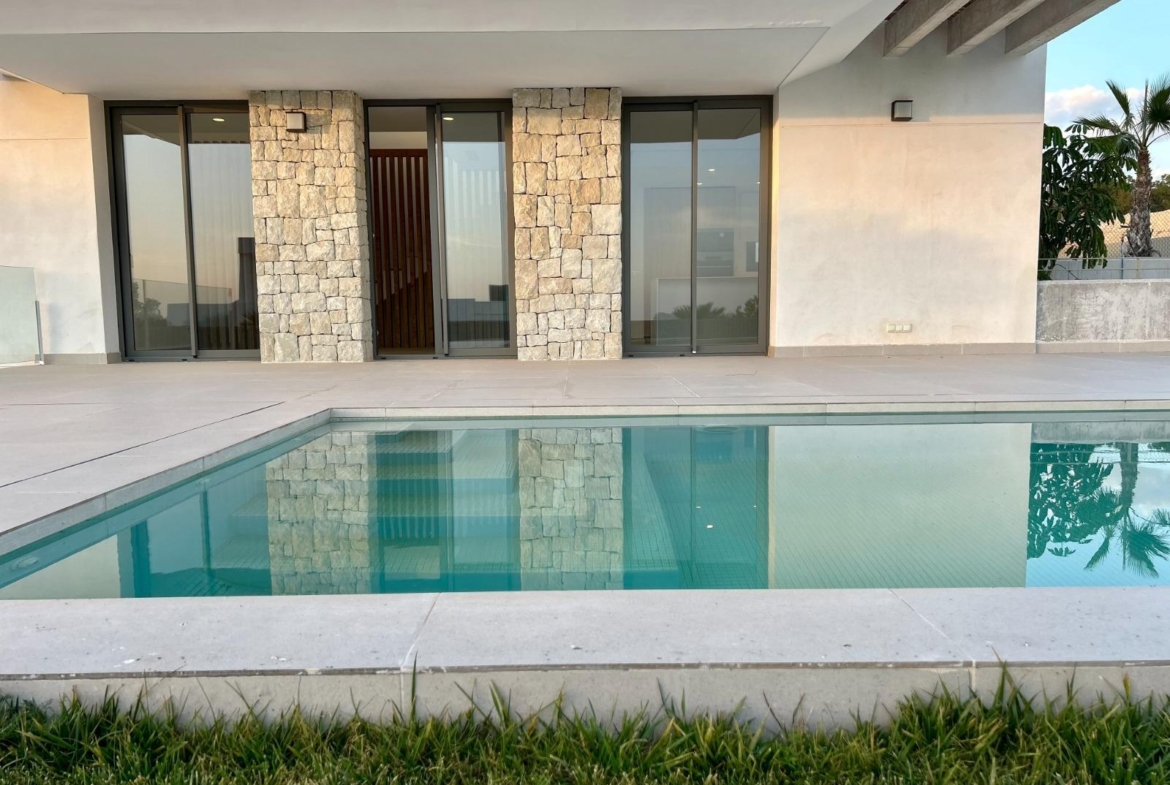 VILLA SKY – COSTABELLA WONINGEN