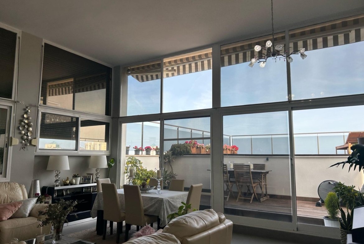 Luxe Penthouse in Cala de Finestrat: Een droom aan de Middellandse Zee