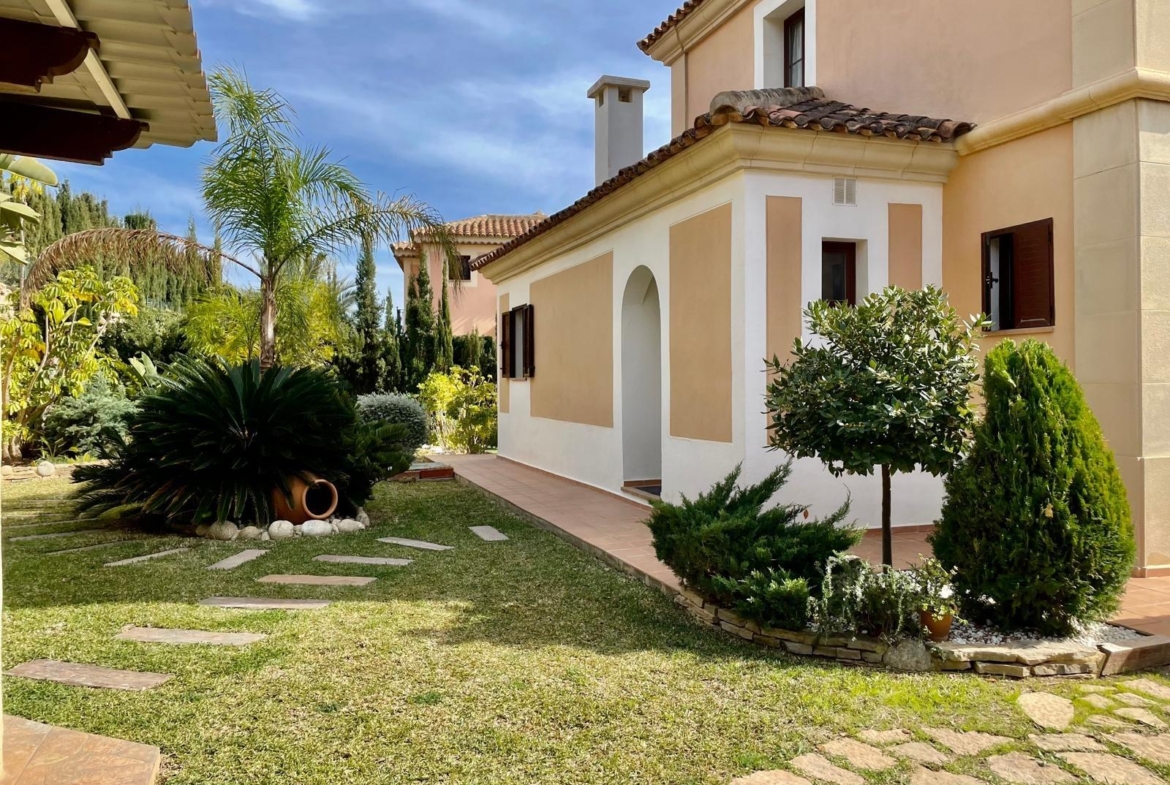Charming Mediterranean Villa with Private Pool in Sierra Cortina