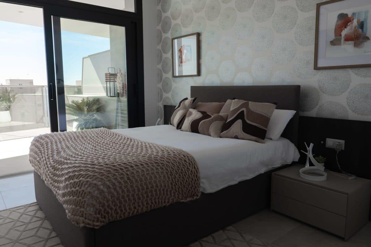 Stunning apartment in Sunset Cliffs, Benidorm