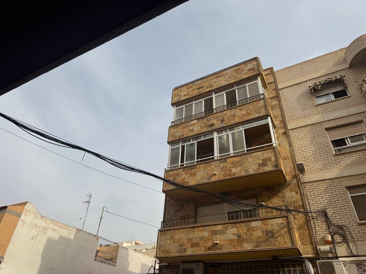 2-4-329 Spacious Semi-New Apartment in Torrevieja, Ideal for Living