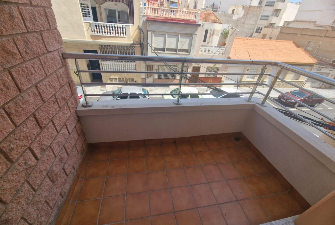OPORTINIDAD!! APPARTAMENTO EN CABALLERA DE RODAS 2 HABS PISCINA COMUNITARIA 159.900