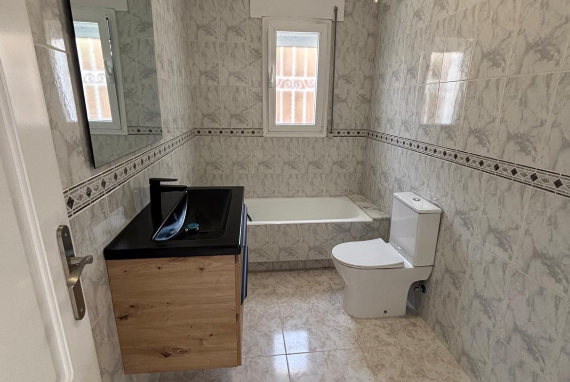 FABULOSA VILLA REFORMADA ESTILO MEDITERRÁNEO EN CIUDAD QUESADA