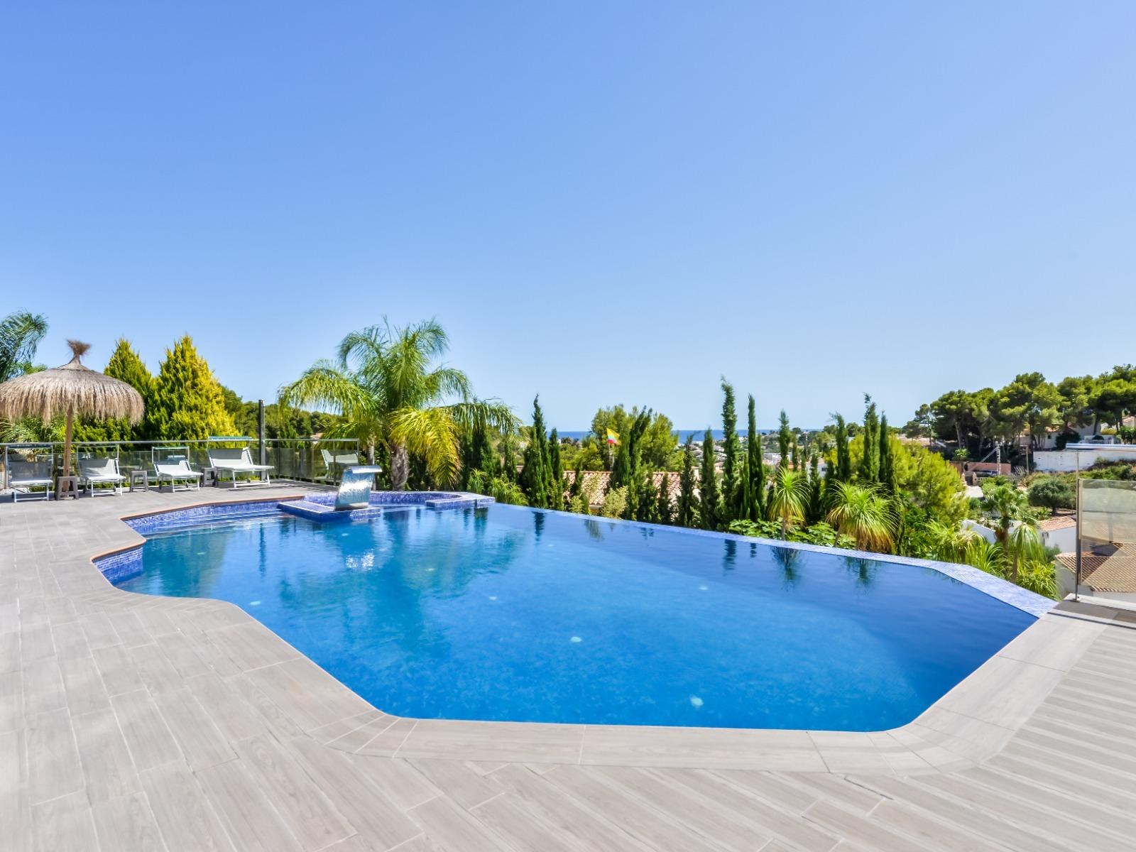 Modern and Luxurious Villa with Sea Views in Benissa 🌊