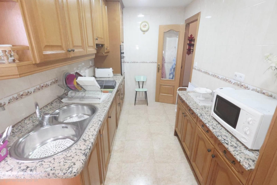Magnifica vivienda en pleno centro de Alicante con ascensor y garaje, junto al Corte Inglés