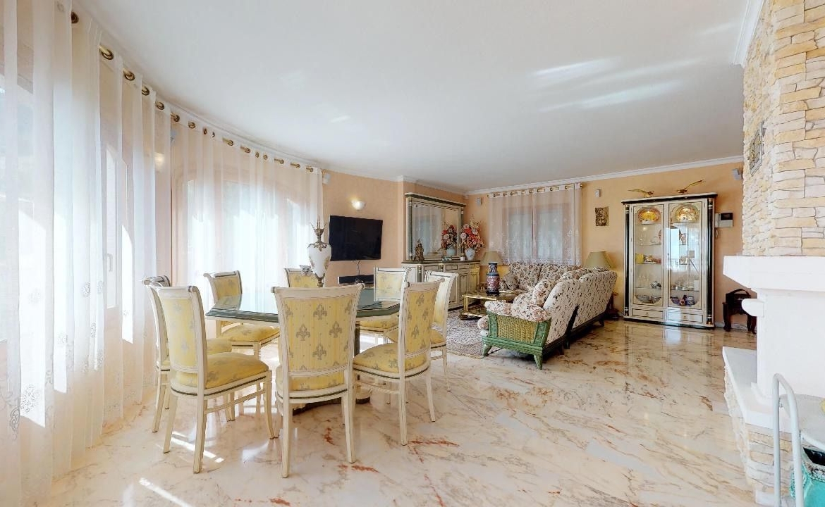 EXCLUSIEVE VILLA TE KOOP IN CALPE MET MARVELLOUS ZEEZICHTEN