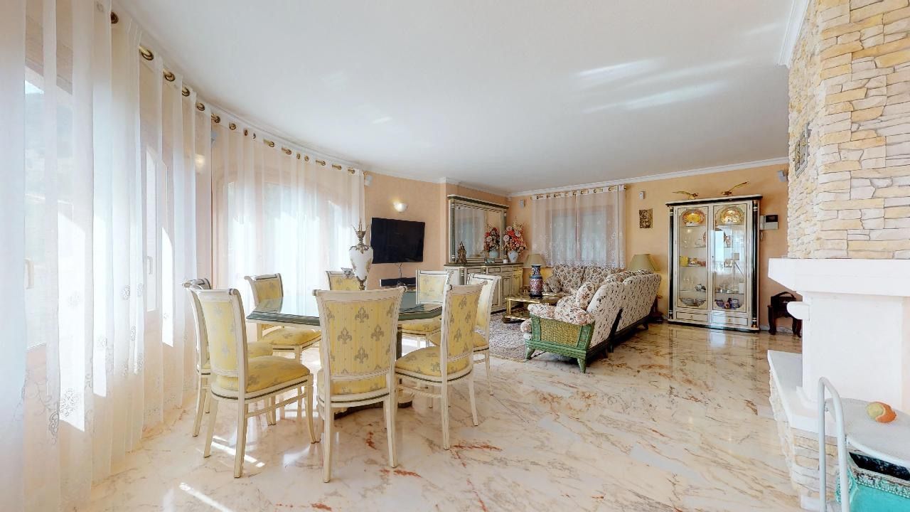 EXCLUSIEVE VILLA TE KOOP IN CALPE MET MARVELLOUS ZEEZICHTEN