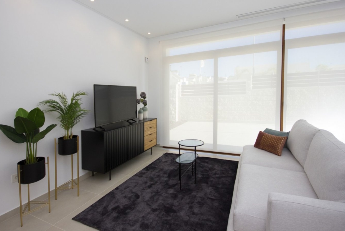 BRAND NEW VILLAS IN CIUDAD QUESADA !!!