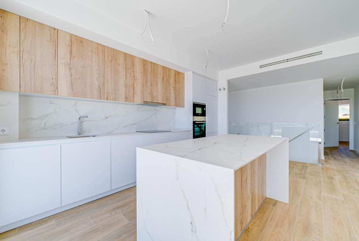 New spacious duplex in Finestrat.