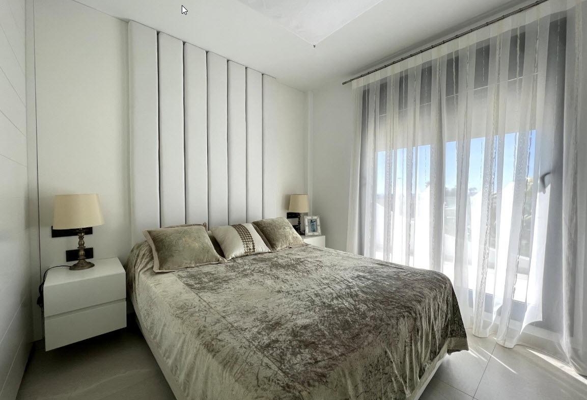 NUEVOS CHALETS EN CIUDAD QUESADA!!