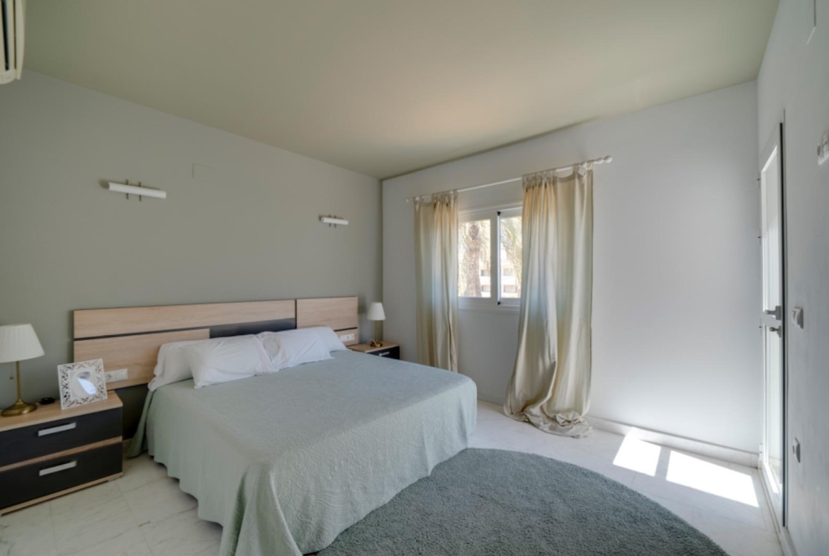 Luxury Villa in the central area of Albir