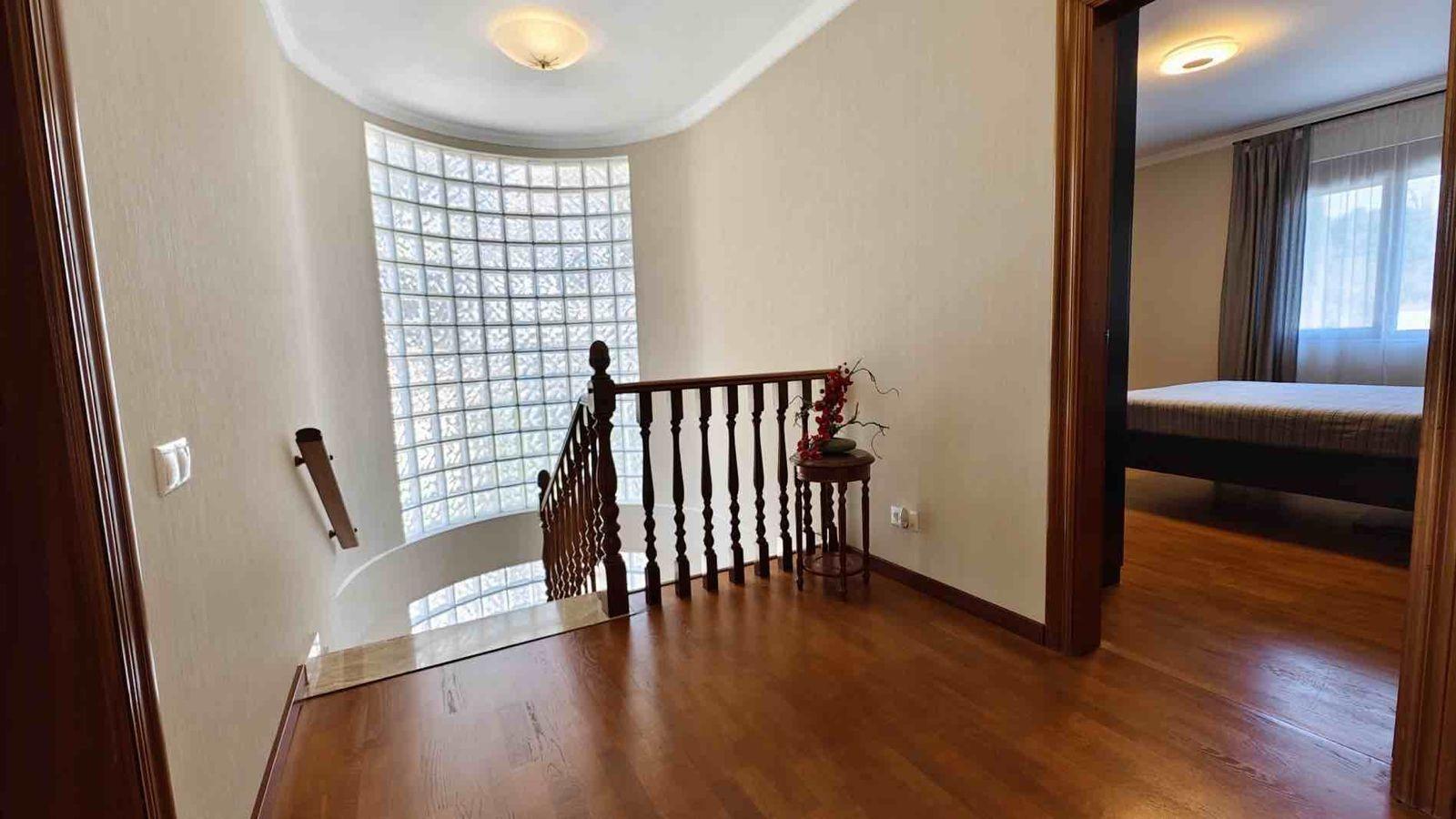 VILLA EN CIUDQUESADA. CON PISCINA PRIVADA. PARCELA 850M2. CASA 364 M2.