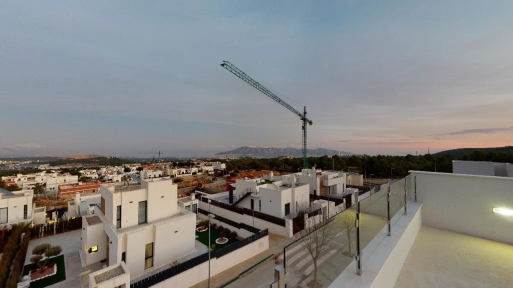 Villas de nueva construcción con vistas al mar y montaña