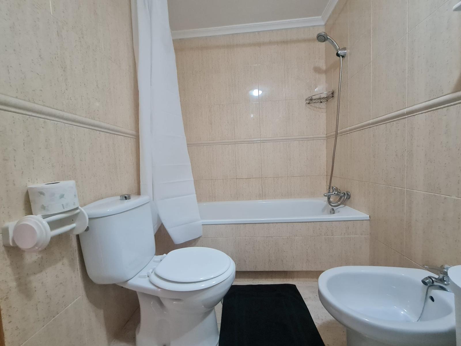 BUNGALOW PLANTA ALTA CON SOLÁRIUM EN ORIHUELA COSTA, ZENIAMAR I.