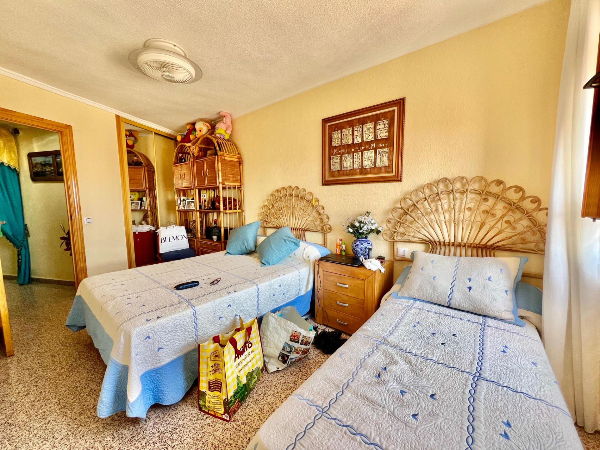 ESPACIOSO APARTAMENTO DE 3 HABITACIONES + PARKING + TRASTERO EN PLANTA 7 CON VISTAS AL MA