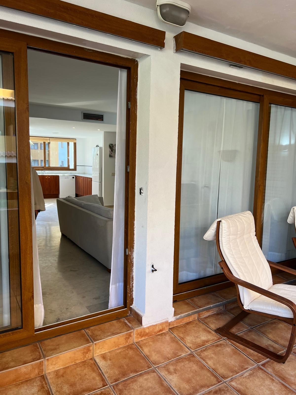 2-40-68 La Entrada ! Enorme apartamento en una de las mejores zonas de Costa Blanca !