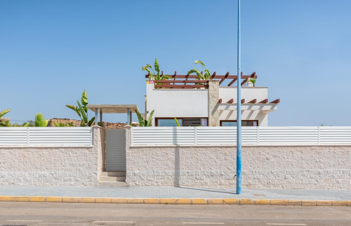 OBRA NUEVA EN VERA PLAYA. DE VOORZITTER. – HET DEBAT IS GESLOTEN.
