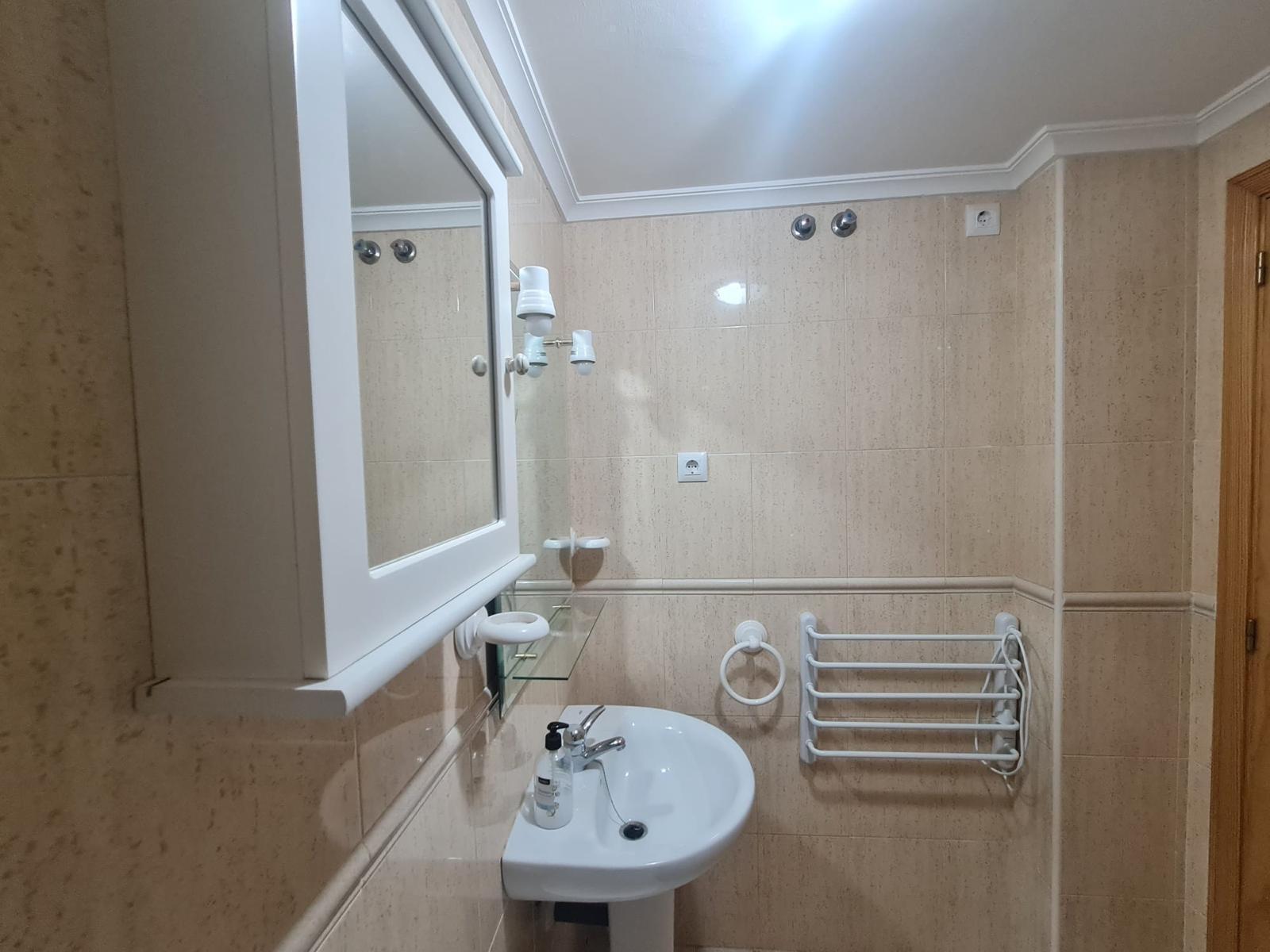BUNGALOW PLANTA ALTA CON SOLÁRIUM EN ORIHUELA COSTA, ZENIAMAR I.