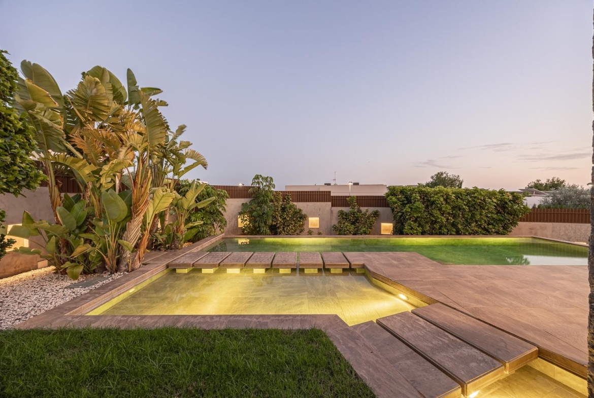 Stunning designer villa in Finestrat, where comfort meets contemporary elegance.