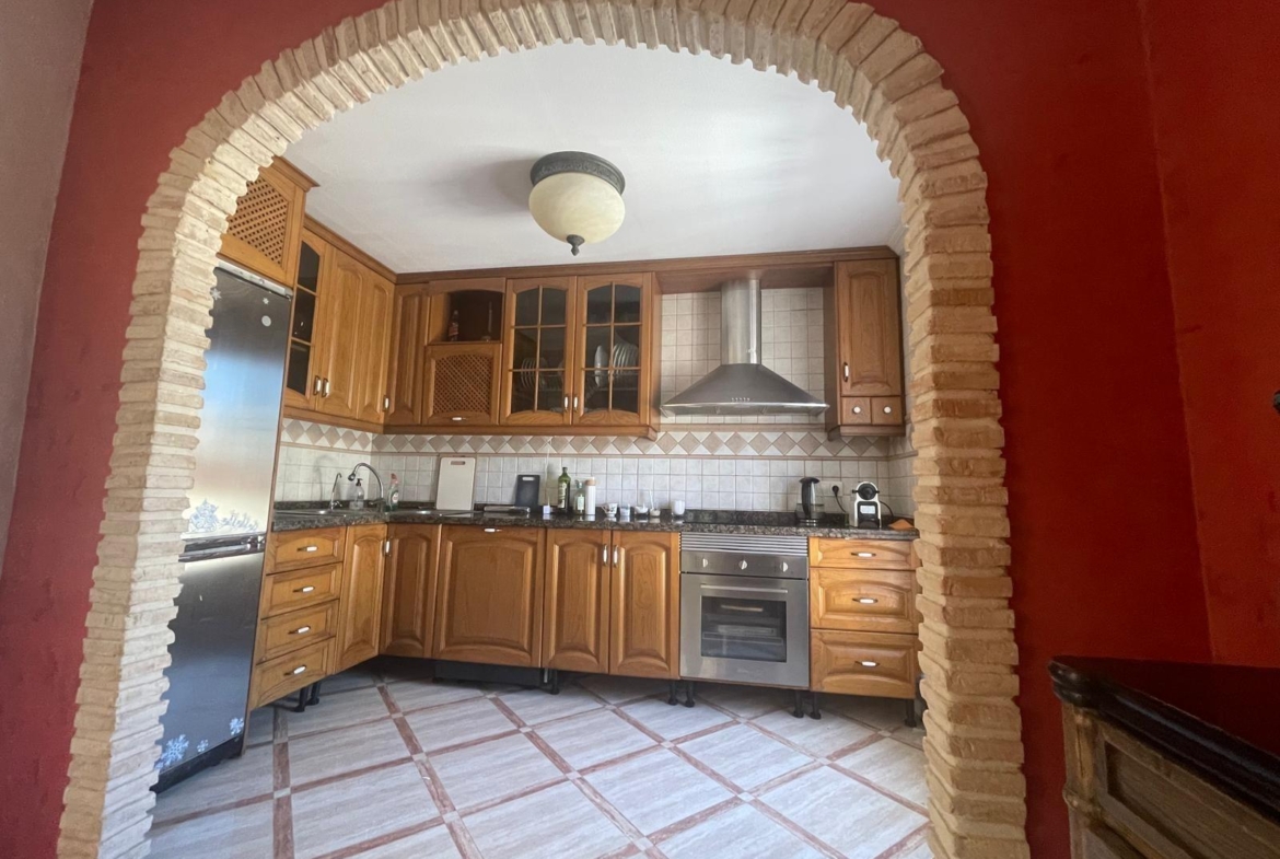 VILLA PARADA CON VISTAS AL MAR Y A 200 METROS DE PLAYA! ZONA TORRE LA MATA. 5 DRM. 3 BAÑOS. PISCINA PRIVADA.