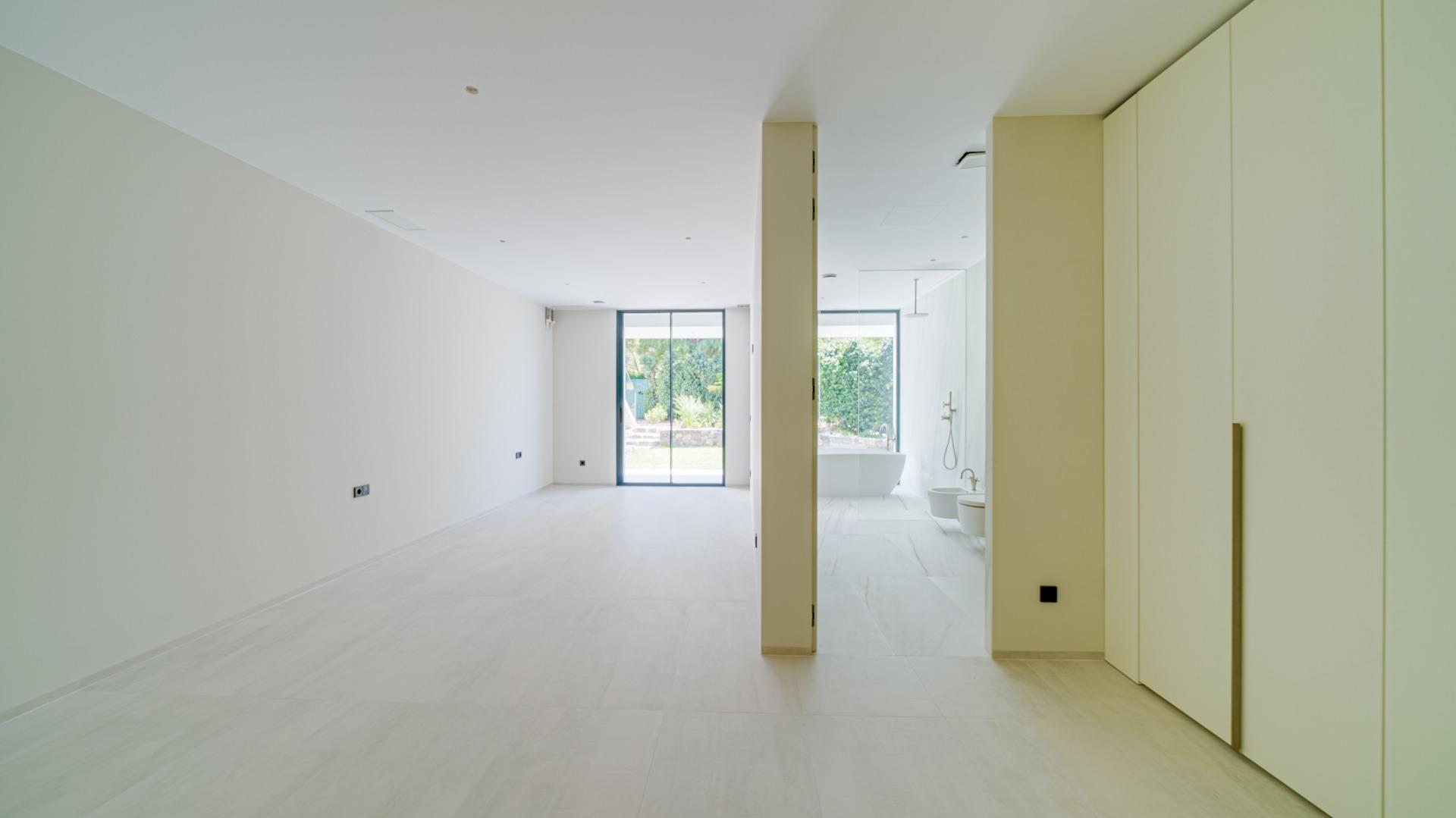 Indrukwekkende luxe villa aan zee