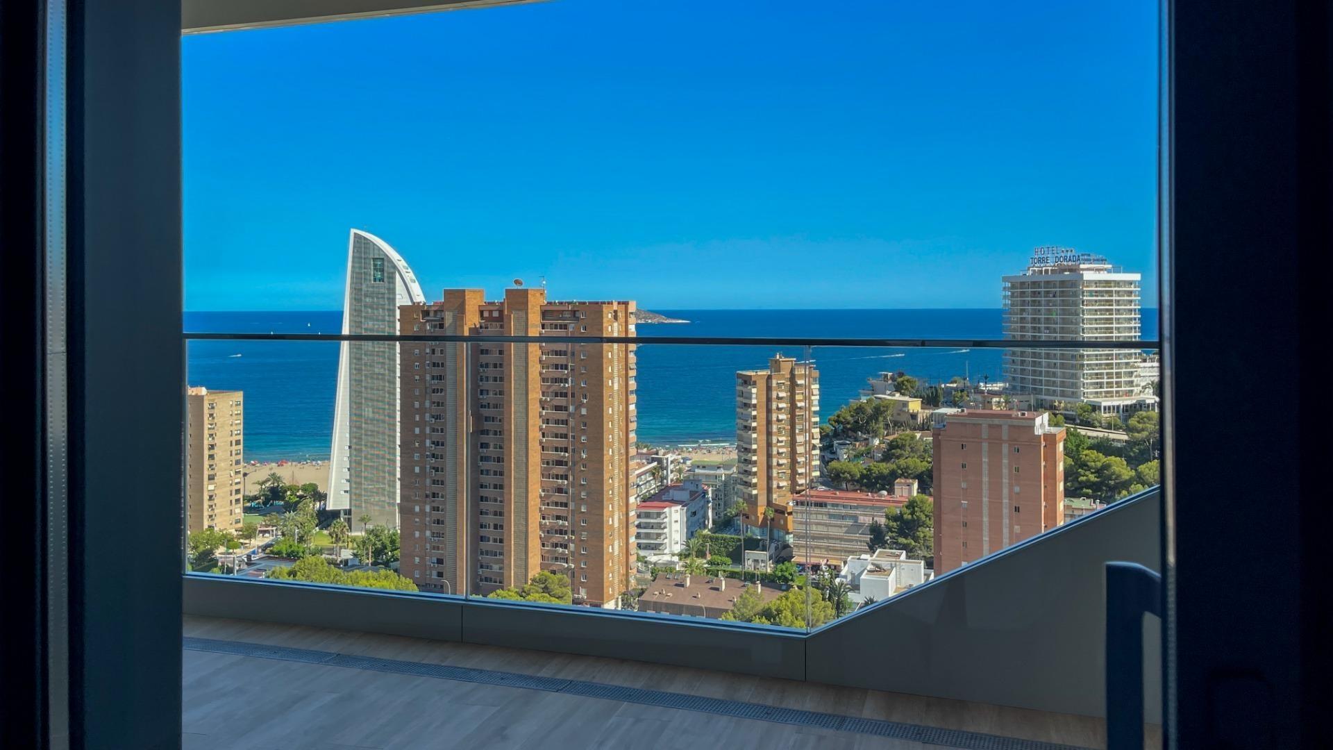 Luxe appartement te koop met prachtig uitzicht op zee