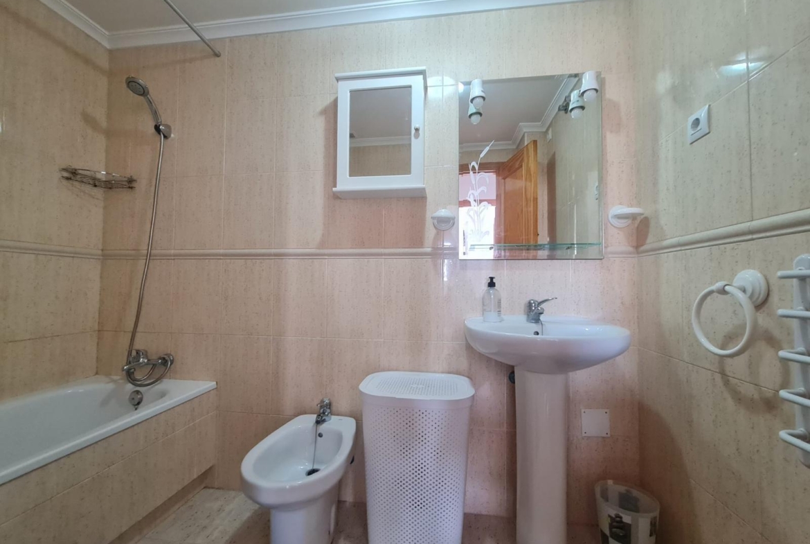 BUNGALOW PLANTA ALTA CON SOLÁRIUM EN ORIHUELA COSTA, ZENIAMAR I.