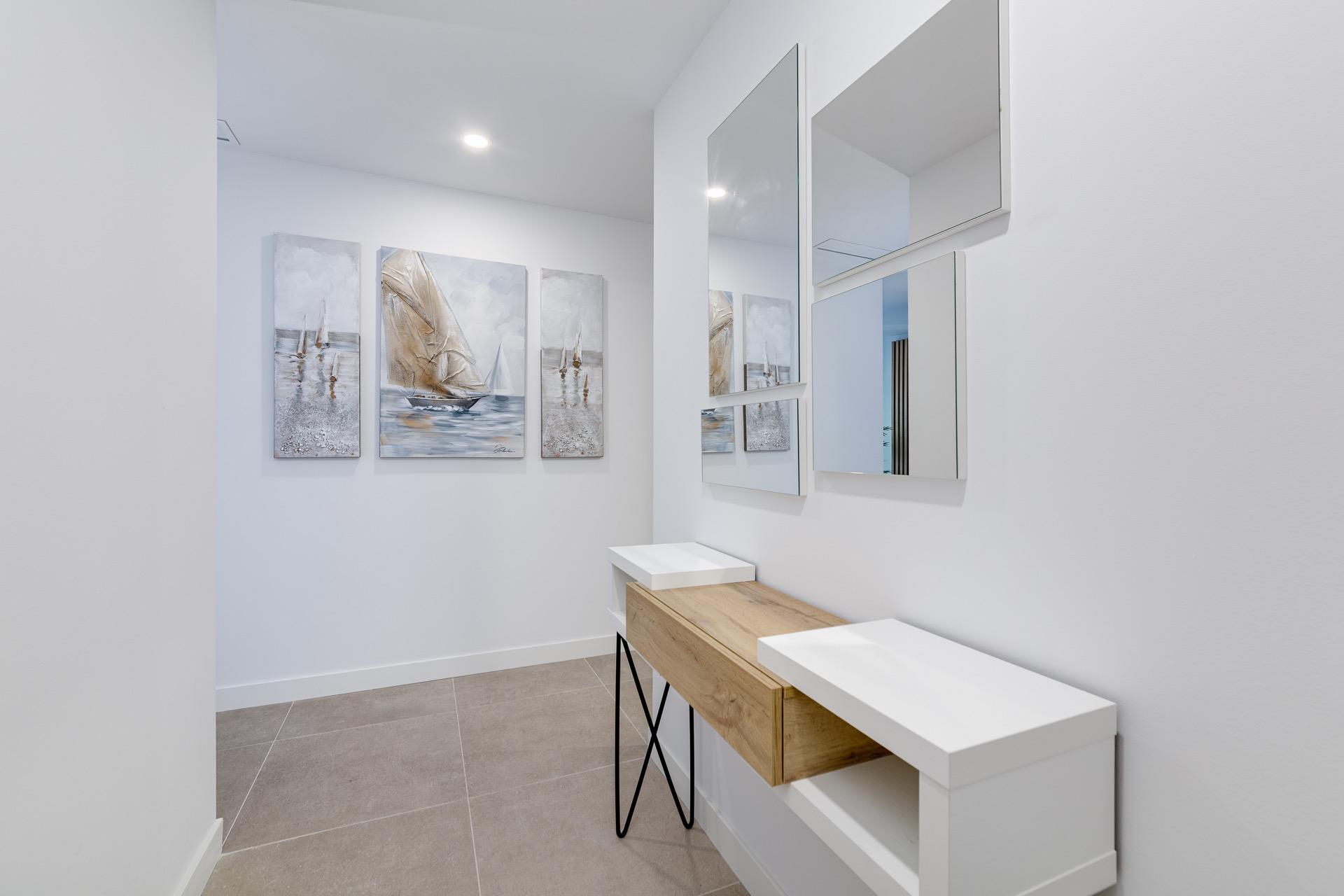 SPECTACULAR NEW LARGE APARTMENT WITH SEA AND MOUNTAIN VIEWS IN CALPE