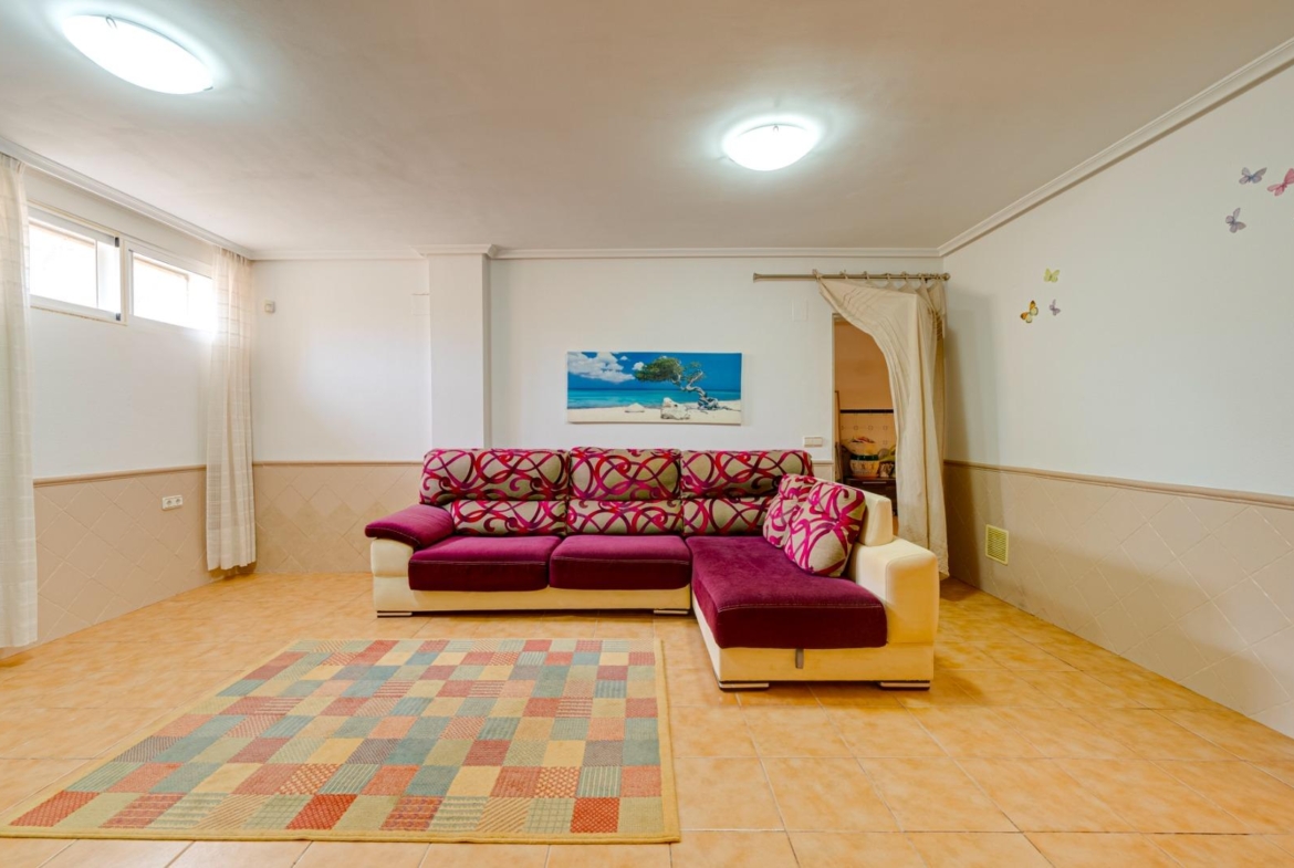 Large corner semi-detached house with sea views,