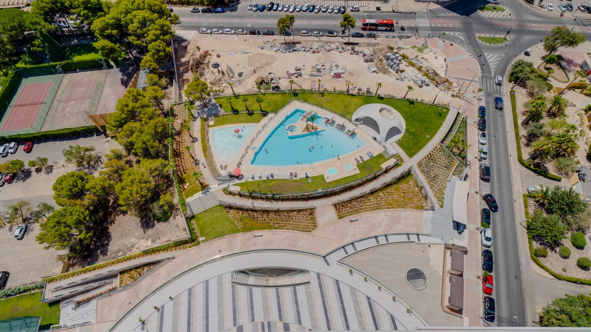 Exclusivo Piso en la Cala de Benidorm con Vistas al Mar