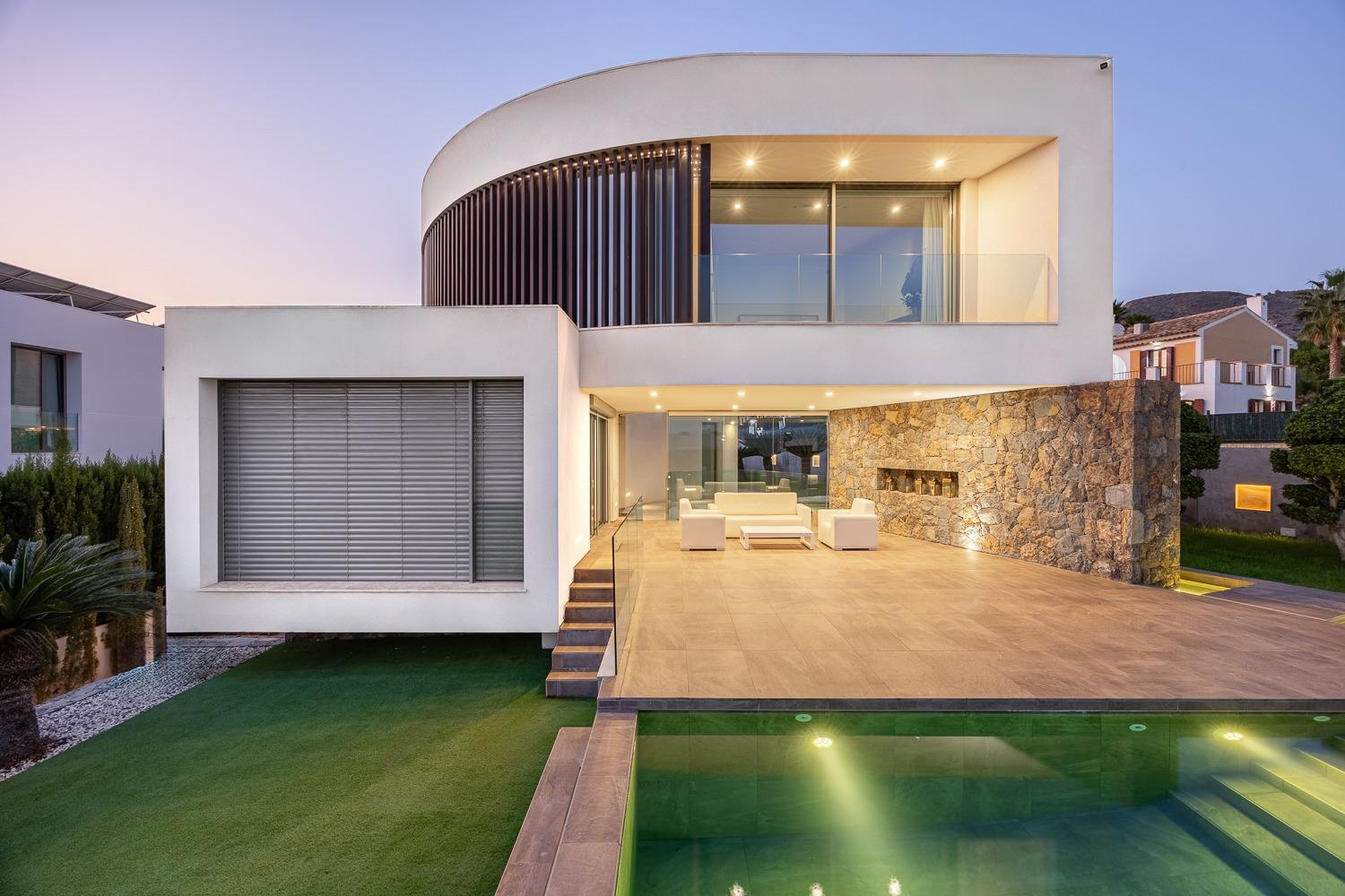 Stunning designer villa in Finestrat, where comfort meets contemporary elegance.