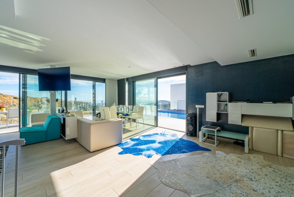 VILLA DE LUJO EN VENTA EN FINESTRAT – BALCON DE FINESTRAT