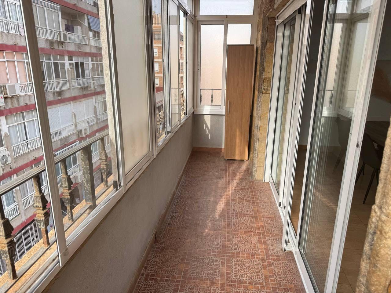 2-44-46 Spacious Semi-New Apartment in Torrevieja, Ideal for Living