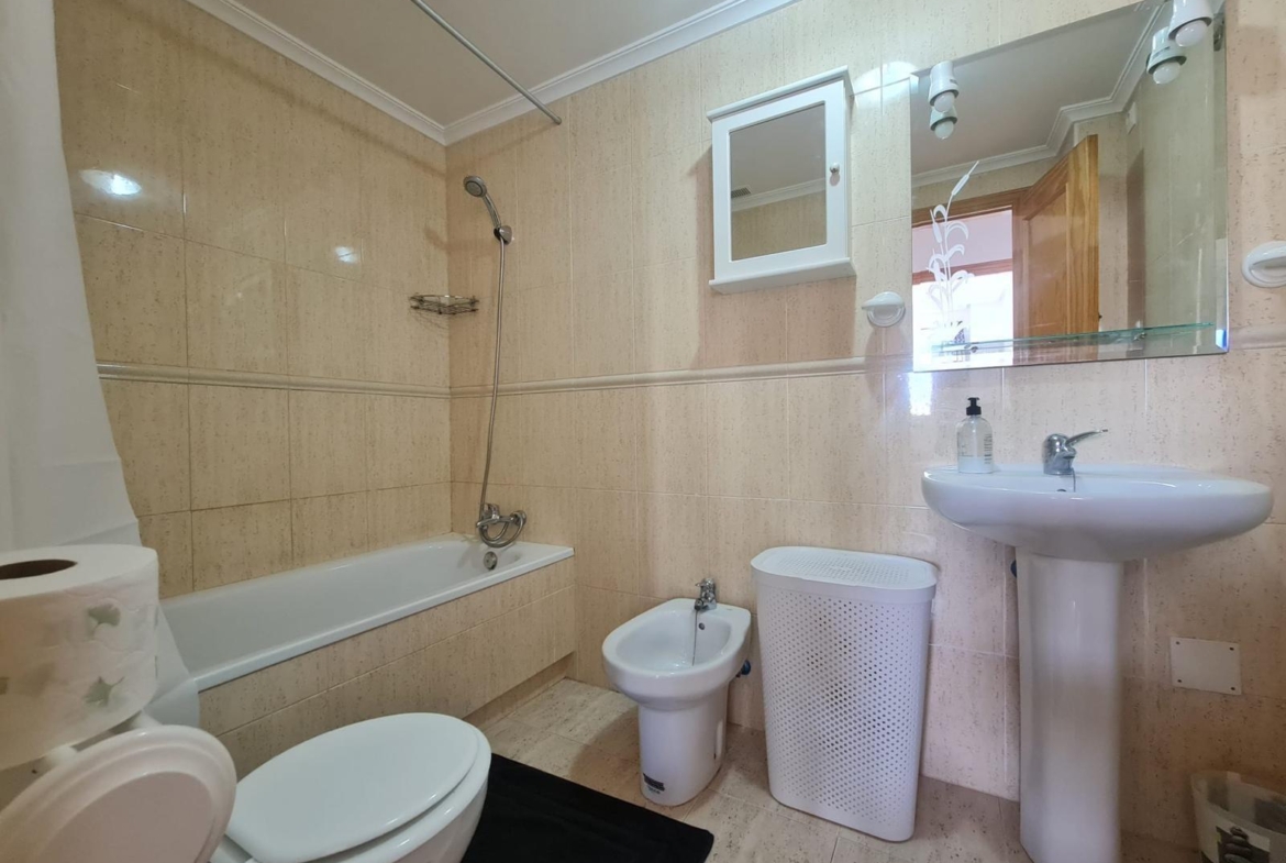 BUNGALOW PLANTA ALTA CON SOLÁRIUM EN ORIHUELA COSTA, ZENIAMAR I.
