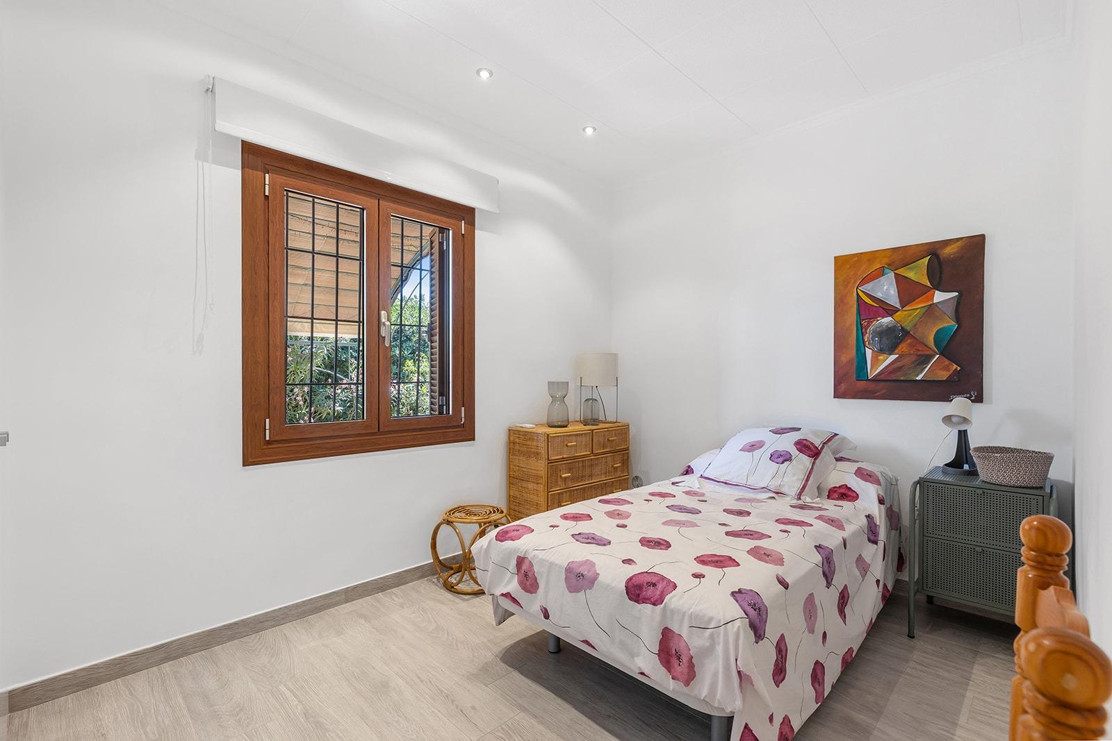 VILLA CON PISCINA PRIVADA EN PUNTA PRIMA CON PARCELA 540 M2. 4 DORM. 2 BAÑOS. 168 M2 DE CASA.