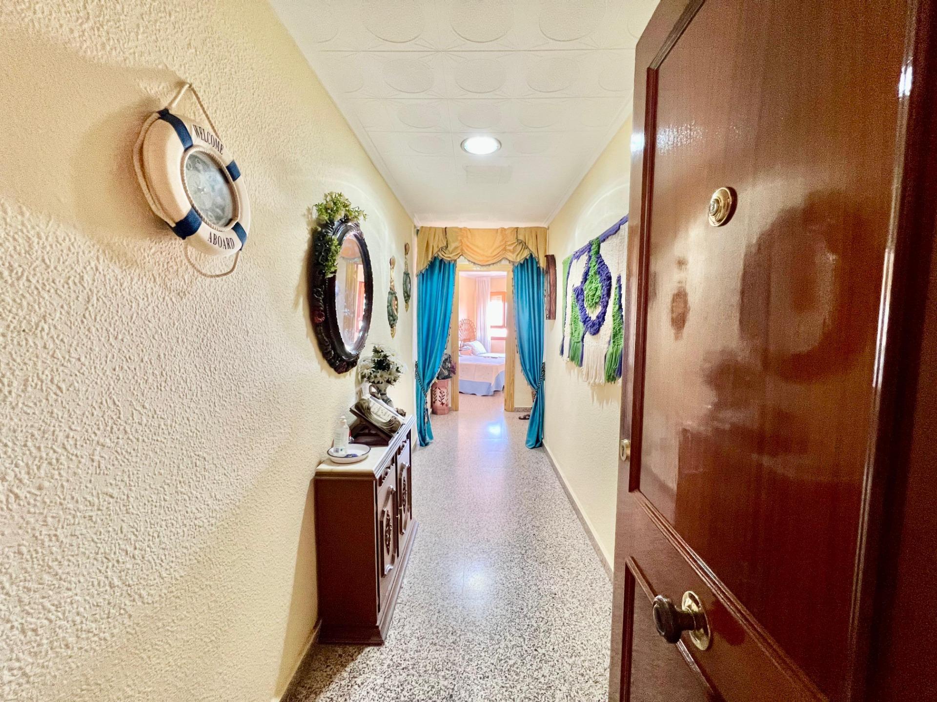 ESPACIOSO APARTAMENTO DE 3 HABITACIONES + PARKING + TRASTERO EN PLANTA 7 CON VISTAS AL MA