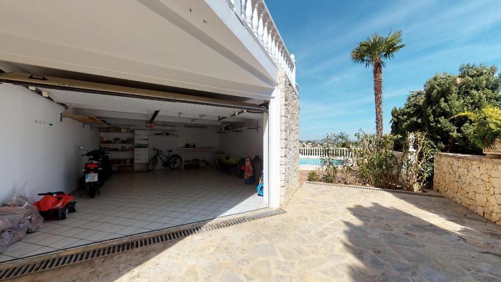 EXCLUSIEVE VILLA TE KOOP IN CALPE MET MARVELLOUS ZEEZICHTEN
