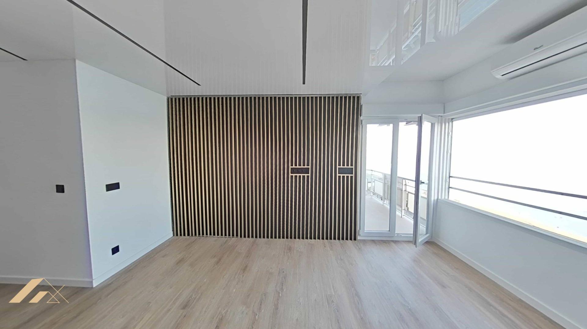 2-46-34 Exclusive Beachfront Property 🌊✨ 3 Bedrooms and 2 Bathrooms Drop in and put your towel on the sand