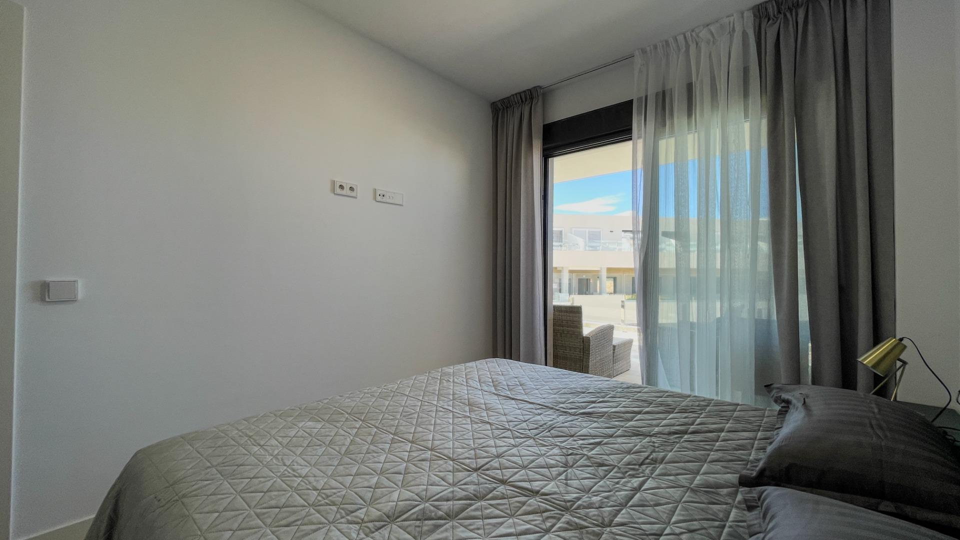 2-47-18 Moderne duplex met 5 slaapkamers in het exclusieve Campirroso complex, Finestrat