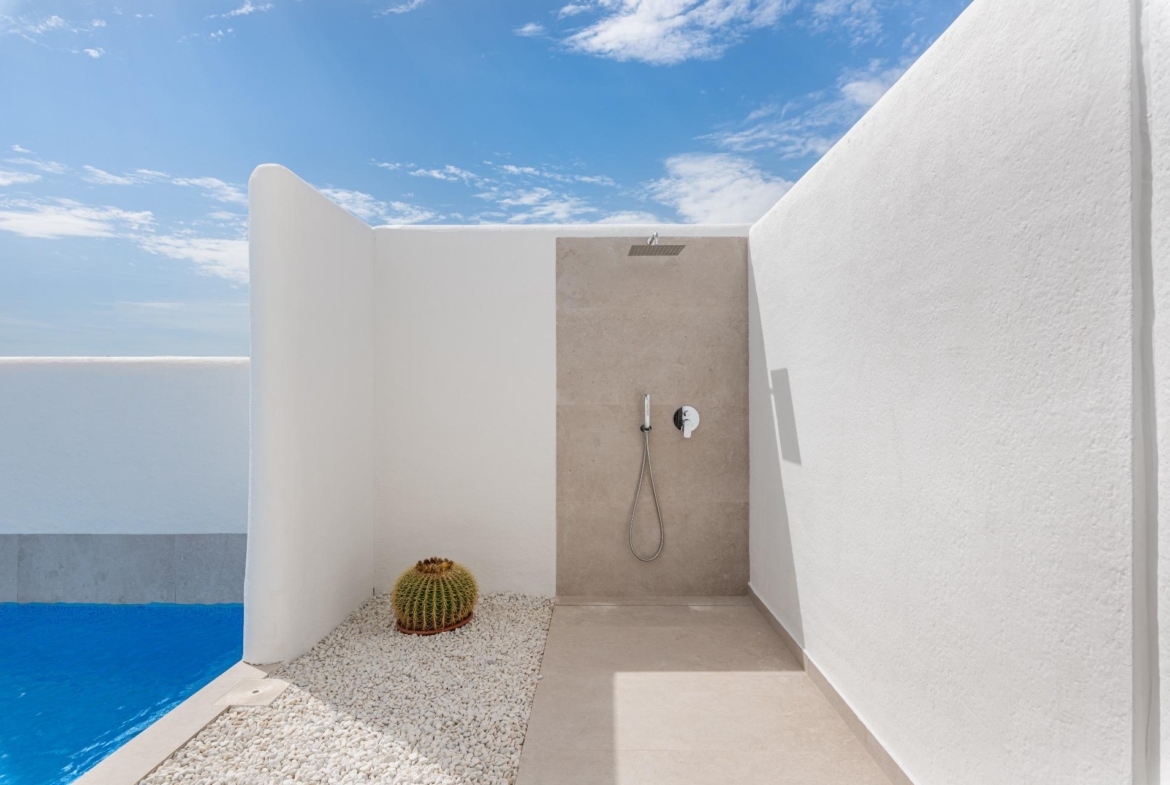 OBRA NUEVA EN DOLORES. VILLAS DE LUJO (SANTORINI) 3 DORM. 2 BAÑOS. PARCELA 260 M2. GARAJE+PISCINA.