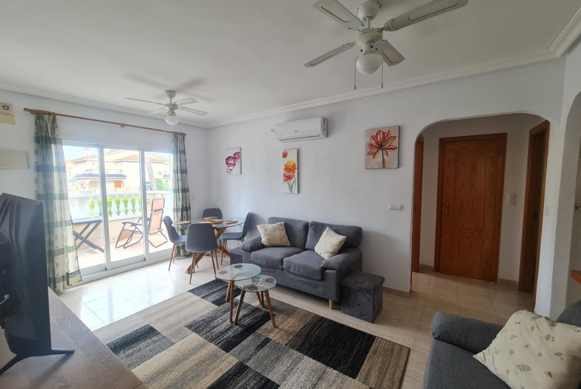 BUNGALOW PLANTA ALTA CON SOLÁRIUM EN ORIHUELA COSTA, ZENIAMAR I.