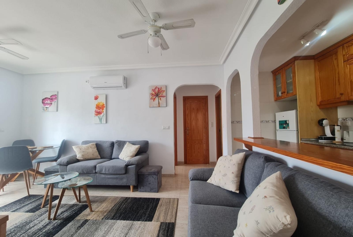 BUNGALOW PLANTA ALTA CON SOLÁRIUM EN ORIHUELA COSTA, ZENIAMAR I.